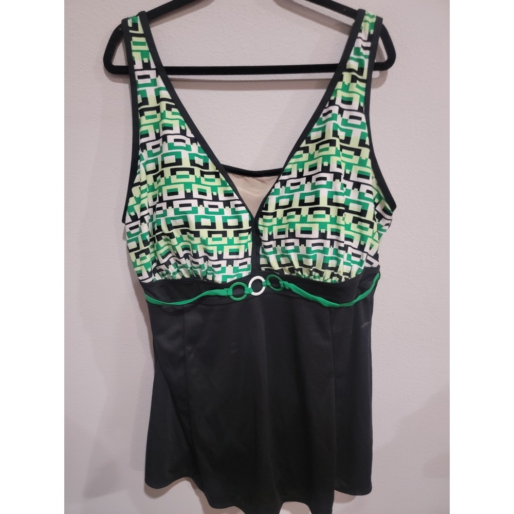 Inches Off Plus Size 30W Green and Black O Pattern Swim Dress One Piece Swim‎